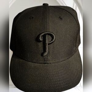 Philadelphia Phillies black ball cap